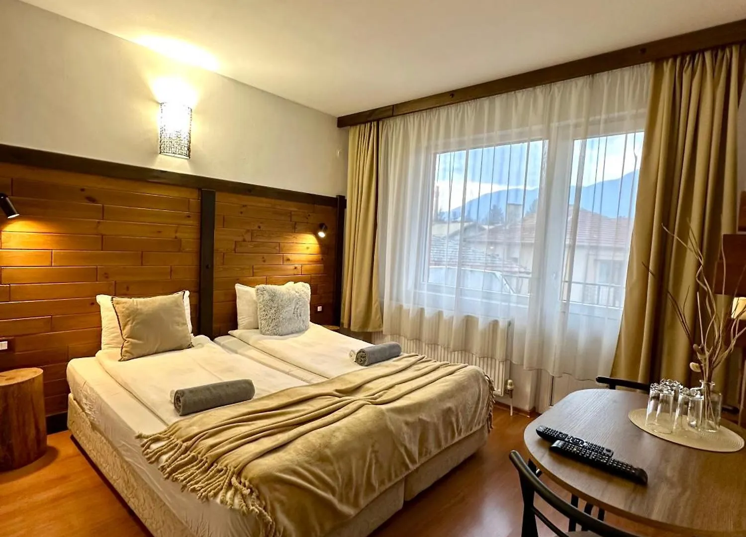 Red House Family House Ξενοδοχείο Μπάνσκο 3*,